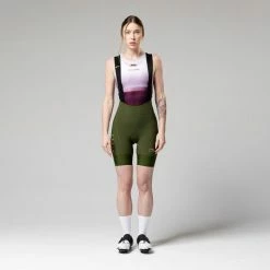 Cuissard Court Gobik Matt K9 Timber Green Femme 2023 -Vélos Populaire Magasin culotte corto mujer matt timber green caps dye gobik 3 700x700 1