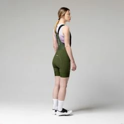 Cuissard Court Gobik Matt K9 Timber Green Femme 2023 -Vélos Populaire Magasin culotte corto mujer matt timber green caps dye gobik 4 700x700 1