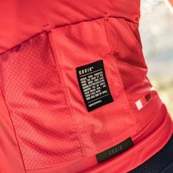 Maillot Manches Courtes Gobik Stark Cranberry Homme 62 Maillot Manches Courtes Gobik Stark Cranberry Homme -Vélos Populaire Magasin maillot hombre stark carnberry gobik warm series22 3 700x700 2