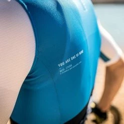 Maillot Manches Courtes Gobik Stark Cobalt Homme 79 Maillot Manches Courtes Gobik Stark Cobalt Homme -Vélos Populaire Magasin maillot hombre stark cobalt gobik warm series22 5 700x700 7