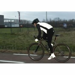 Giant Gilet Coupe-Vent WOWOW Stelvio 2.0 Réfléchissant Noir / Blanc -Vélos Populaire Magasin stelvio 2.0 noir blanc 3 700x700 3